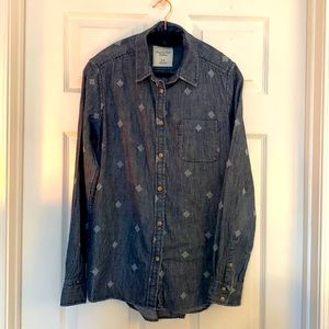American Eagle Outfitters | embroidered chambray